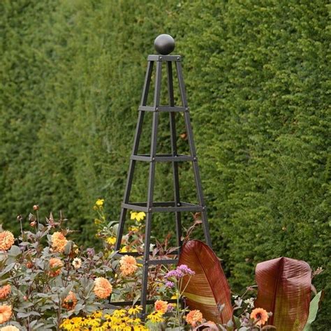 Grand Pyramid Obelisk In Matt Black Harrod Horticultural Garden