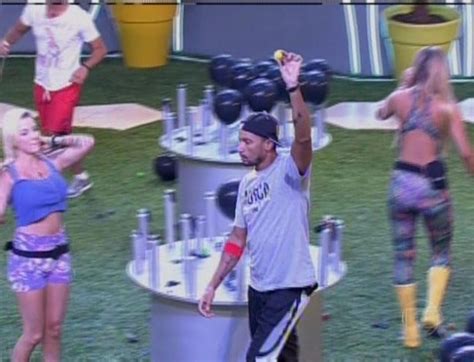 Valter vence prova do líder e indica Tatiele ao paredão do BBB14