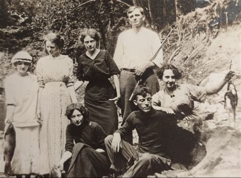 My Great Grandma With Her Siblings And Some Friends Late 1910s Rthewaywewere