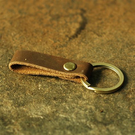 Retro Vegetable-Tanned Keychain Fob Handmade Leather Key Ring Holder - Popkeychain