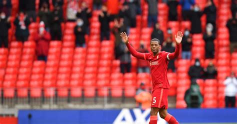 Psg Mercato Apr S Wijnaldum Le Bar A Encore Traumatis Par Paris