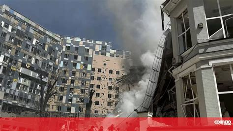 Defesa Ataque míssil russo em Kiev faz pelo menos cinco mortos