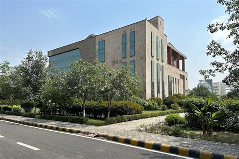 Iim Lucknow Noida Campus Campus Photos Virtual Tour