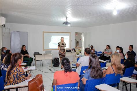 Secretaria De Educação Realiza Formação Para Os Professores Das Escolas