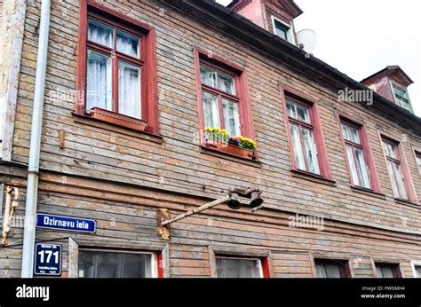 Old Wooden Houses Of Riga Latvia Stock Photo Alamy