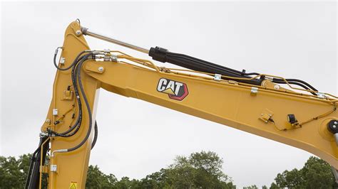 Get To Know Your Excavators Hydraulic Connections Cat Caterpillar