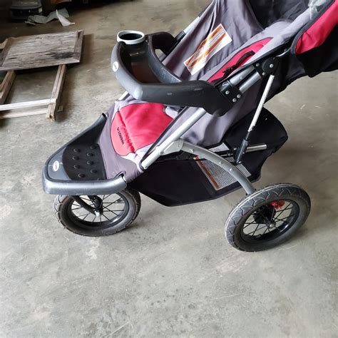 SCHWINN JOGGING STROLLER - Big Valley Auction