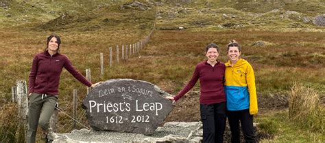 Country Walkers Helps Three Sisters Discover Their Irish Mountain - Country Walkers