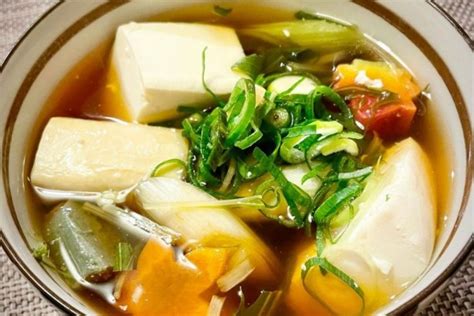 Makanan Jepang Yang Cocok Disantap Saat Musim Hujan