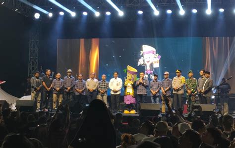 Meriah Peluncuran Maskot Dan Jingle Pilkada Kabupaten Tangerang