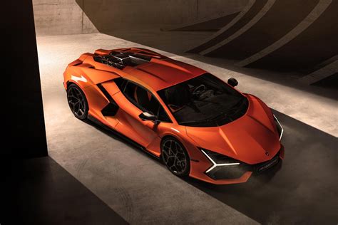 Lamborghini Revuelto Ch Pour L H Riti Re Hybride De L Aventador