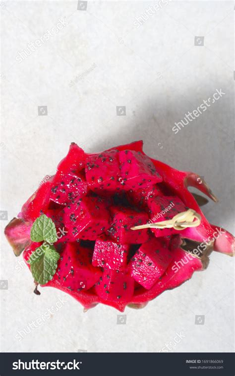 Buah Naga Dragon Fruit Known Pitahaya Stock Photo Shutterstock