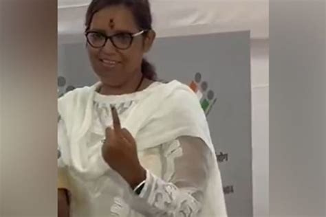 Congress Mumbai North Central Candidate Varsha Gaikwad Casts Vote During Fifth Phase In Mumbai