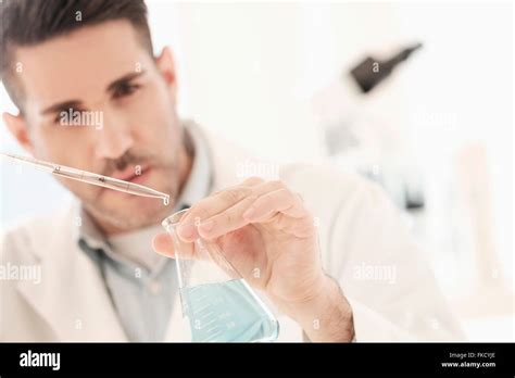 Conical Flask And Pipette Hi Res Stock Photography And Images Alamy