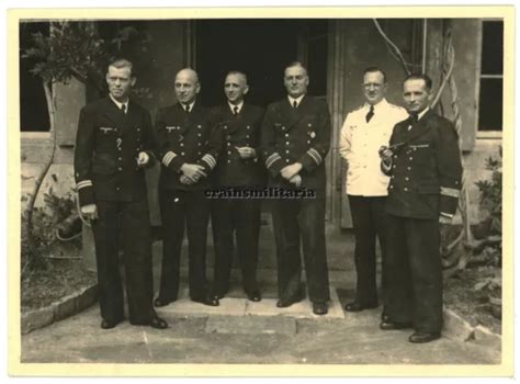 ORIG FOTO PORTRAIT Kriegsmarine Offiziere Kapitän mit Orden mit