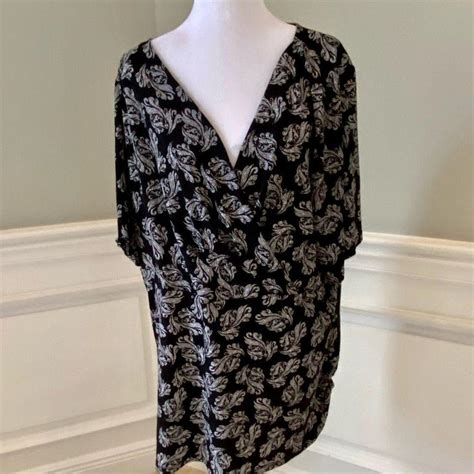 Lane Bryant Black And White Floral V Neck Tunic Sz Depop