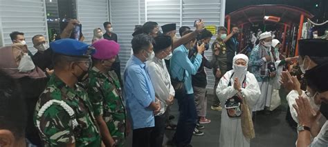 Komandan Yonmarhanlan Iv Tanjungpinang Bersama Forkopimda Sambut