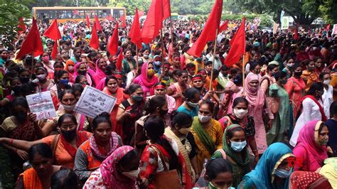 Delhis Anganwadi Workers Go On Indefinite Strike Demanding Wage Hike