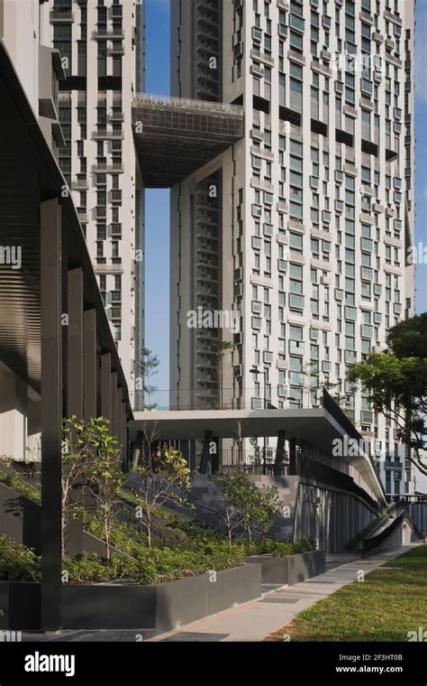 Pinnacleduxton Singapore Pinnacleduxton Has Seven 50 Storey Towers