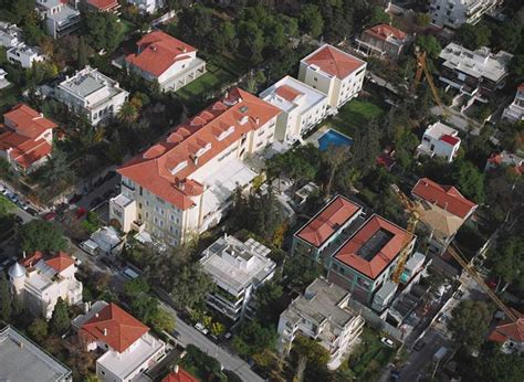 Ξενοδοχείο Πεντελικόν - AVAX GROUP