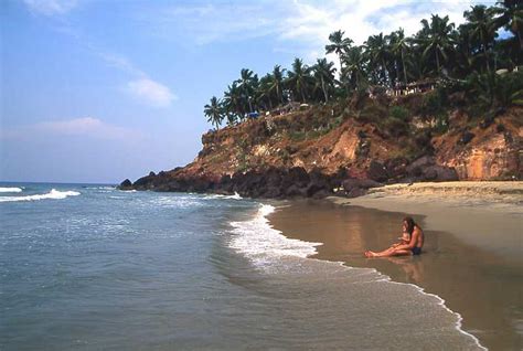 34 Beaches near Munnar for a Perfect Beachside Vacay 2024