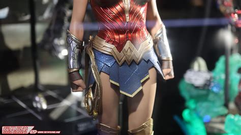 Hot Toys 神奇女俠 神奇女俠 特別版 實物樣辦登場 Toys Zone D 玩具兄弟 Figures Price List Reviews