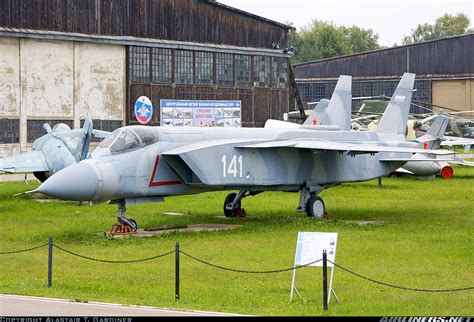 Yakovlev Yak-141 (Yak-41) - Russia - Navy | Aviation Photo #2810611 ...