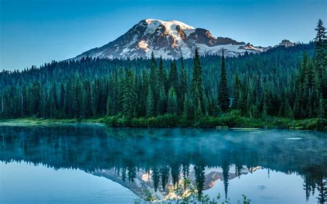 Lake Blue Sunlight Sky Mist Snowy Peak Washington State Nature