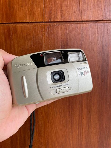 Yashica Ez Mate Analog Kamera Fotografi Di Carousell