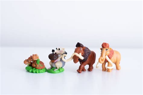 Ferrero Kinder Surprise Vintage Ice Age Figurines Full Set Etsy