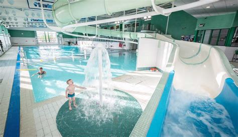 Waterparks And Swimming Pools With Slides In The Midlands