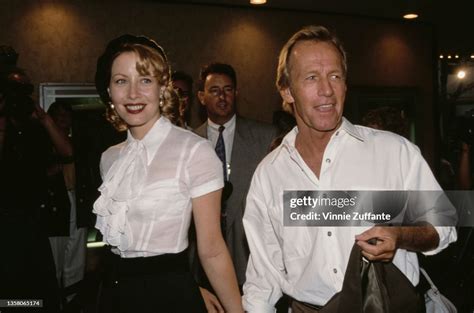 American actress Linda Kozlowski and her husband, Australian comedian ...