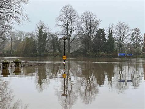 York floods: 50+ pictures as the River Ouse peaks | YorkMix