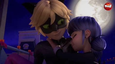 Omg Marichat Balcony Scene Im So Excited Miraculous Ladybug Ladybug Chat Noir