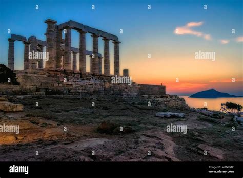 Sounion Attica Grecia Colorido Atardecer En El Cabo Sounion Y Las