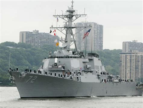 Civilian Shot Killed After Fatally Shooting A U S Navy Sailor At