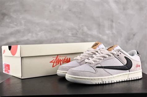 Nike Dunk Low Sb Travis Scott X Stussy Fantasy — цена 3300 грн в
