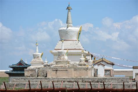 Free Download Hd Wallpaper Mongolian Church Building Ancient City