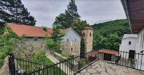 Omladina Sa Kosmeta U Akciji Vučitrnci Prikupili Novčana Sredstva Za