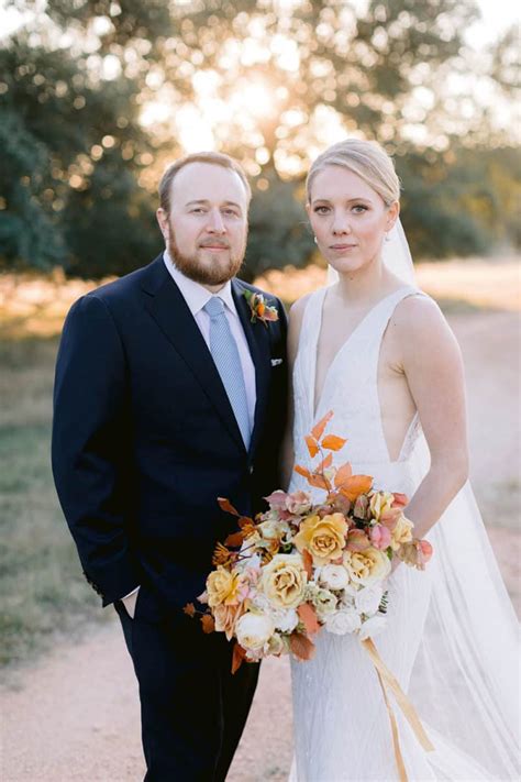 Texas Hill Country Wedding At The Bride's Family Home ⋆ Ruffled