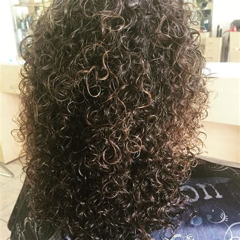 Spiral Perm On Gray And White Rods The Results Spiral Perm Curly