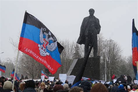 Пушилин поздравил граждан ДНР с Днем флага ДНР | ИА Красная Весна