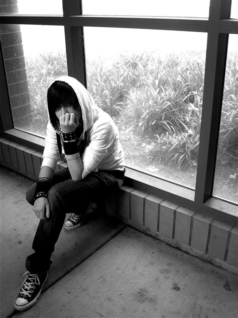 Sad Emo Wallpapers Top Free Sad Emo Backgrounds Wallpaperaccess