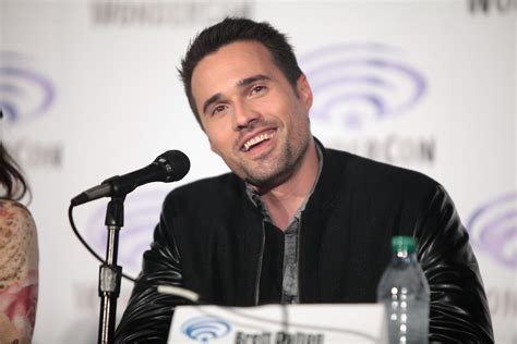 brett dalton brett dalton speaking    wondercon flickr