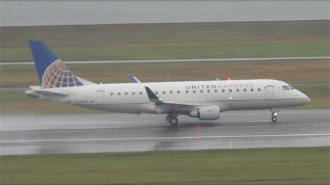 United Express Skywest Embraer Erj N Sy Takeoff From Pdx