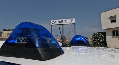 Un Uomo Sorpreso Dai Carabinieri Mentre Evade Dagli Arresti Domiciliari