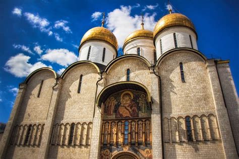 Божественную Литургию к 390-летию вхождения Якутии в состав России ...