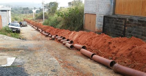 G1 Iniciada Obra De Canalização Em Rede De Esgoto Em Bairro De Formiga Notícias Em Centro Oeste