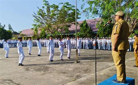 Wujudkan Generasi Emas Bupati Siak Jadi Pembina Upacara Di Sekolah