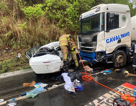 Quatro Pessoas Morrem Em Grave Acidente Na BR 251 Em Norte De Minas